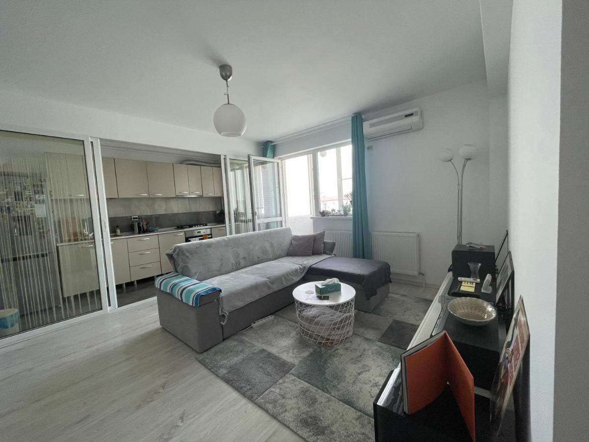 Feels Like Home Apartment M S Apartments Bucarest Esterno foto