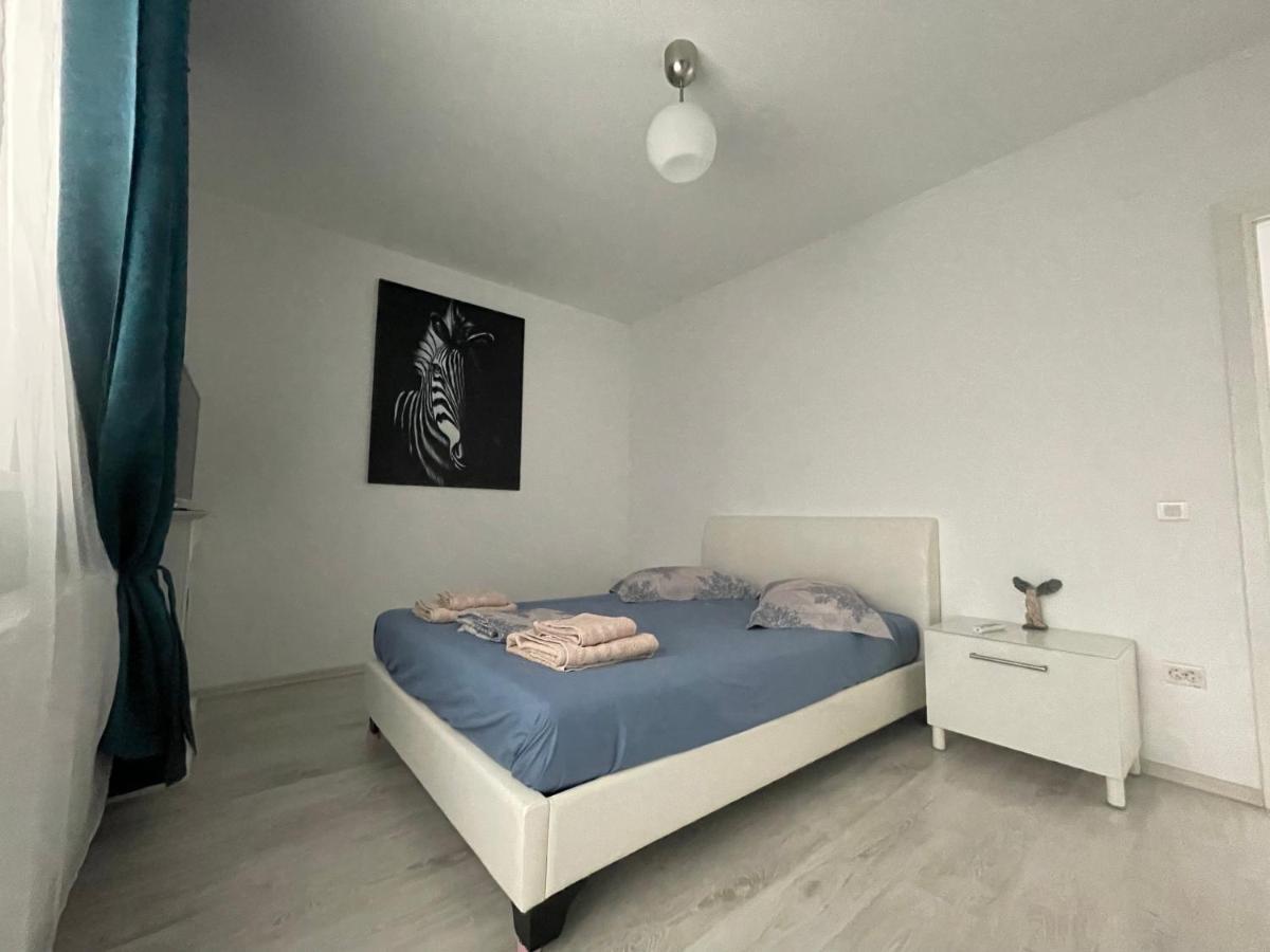 Feels Like Home Apartment M S Apartments Bucarest Esterno foto